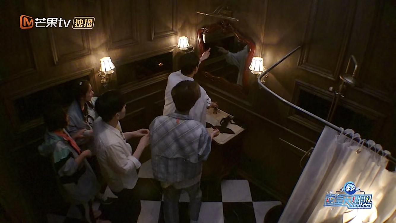 密室大逃脱不敢看,看密室大脱逃太害怕了