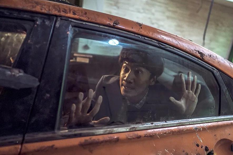 2021韩国票房冠军科幻电影,韩国票房第二的喜剧电影与神同行