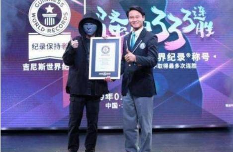 骚白在斗鱼算大主播吗,斗鱼骚白刚开播露脸