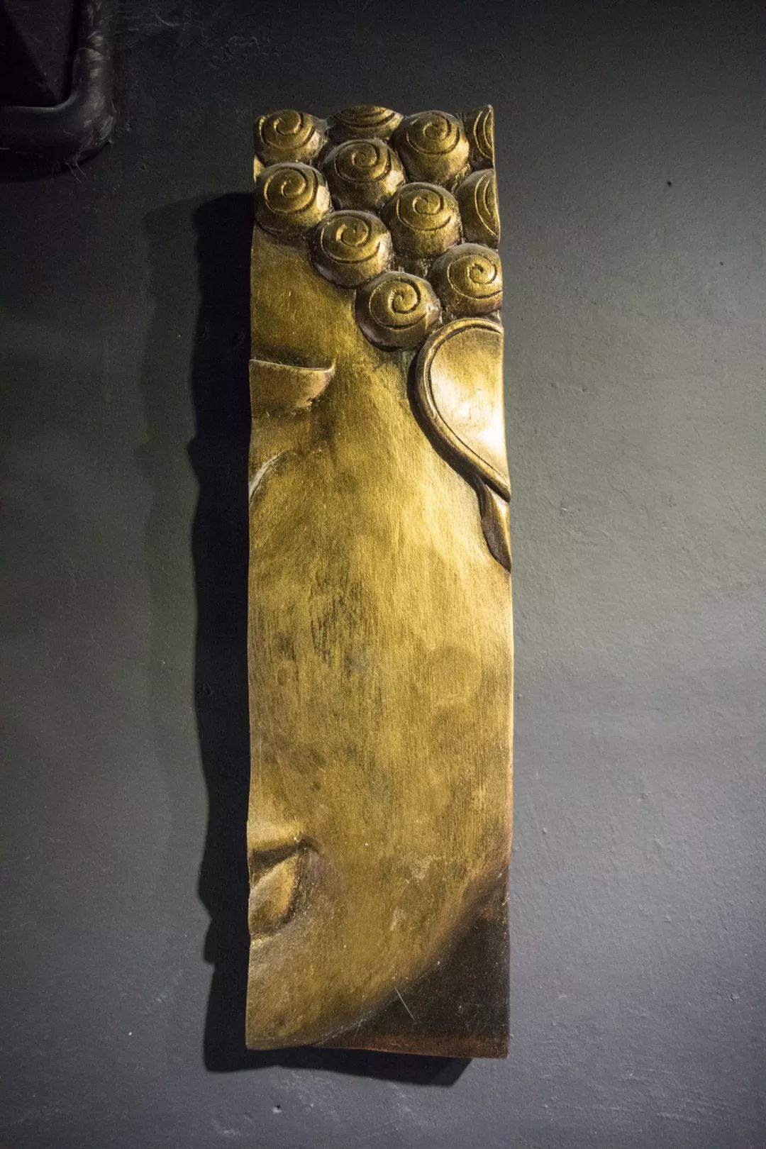 罗湖有家怪店，十个人来吃完饭后，老板居然多了一百个朋友