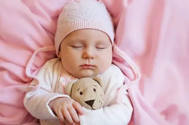 孩子不肯睡觉怎么办微课,小孩不肯睡午觉怎么办