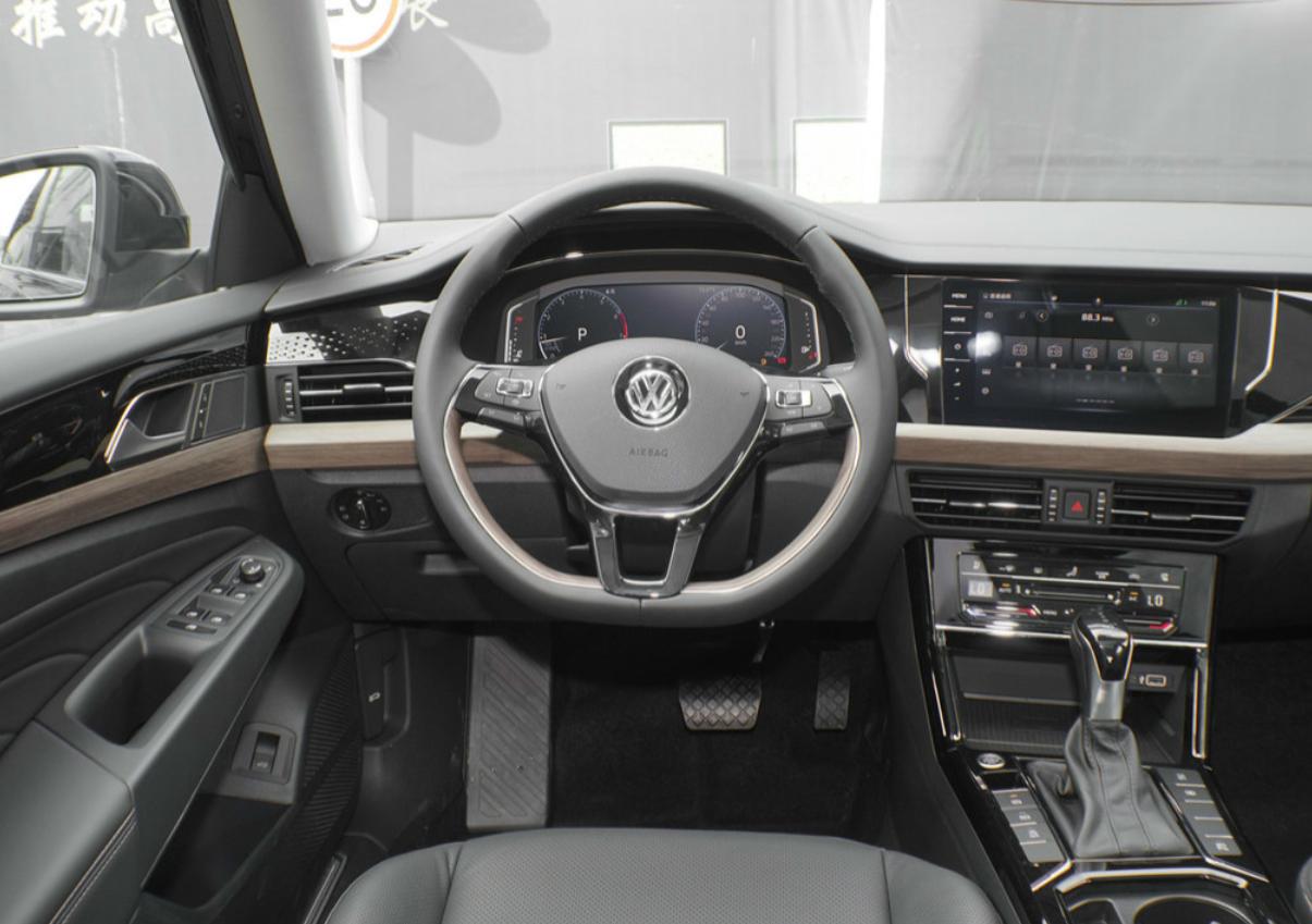 凯美瑞雅阁迈腾帕萨特对比测试,雅阁凯美瑞迈腾三车对比哪个更好