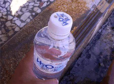 自制养花自动浇水神器教程,自制浇花喂水神器两根管