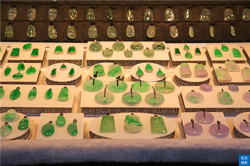 腾冲翡翠玉器市场,腾冲玉石老店