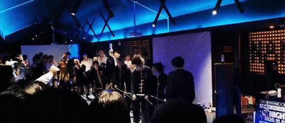 今晚约？世界冠军在广艺对面开HIPPOP酒吧！超SWAG