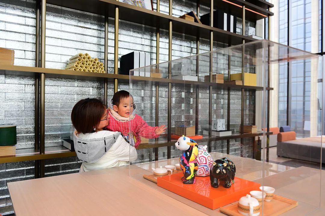 亚太首家希尔顿嘉悦里酒店,自然流淌着老成都的鲜活记忆