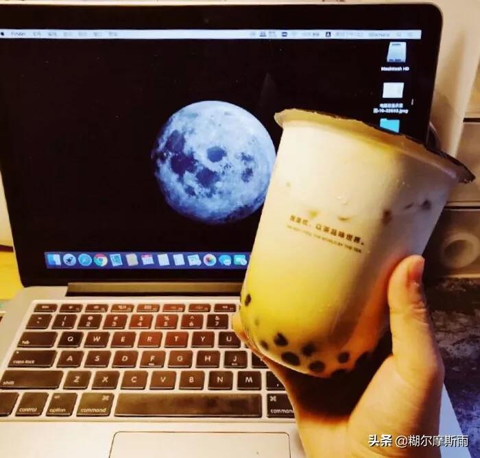 喜茶排外排队,喜茶排队100杯