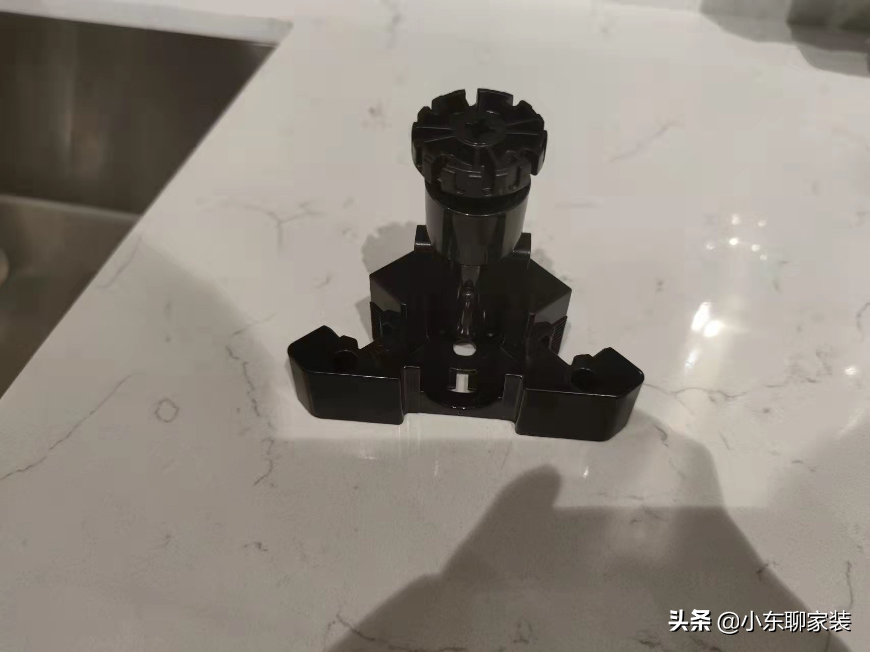 定制橱柜如何确定颜色好坏,定制橱柜怎么样确认板材环保