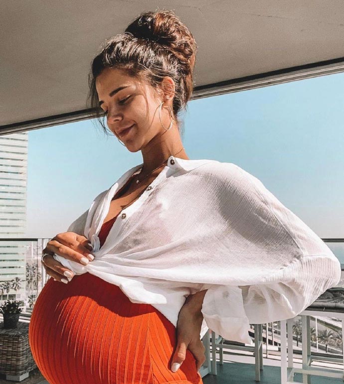 孕晚期坐床上正确坐姿图,孕晚期如何坐着不会影响胎儿