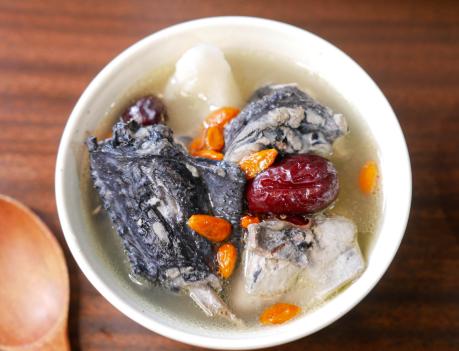 山药乌鸡汤怎么做最好吃,山药乌鸡汤怎么炖最有营养