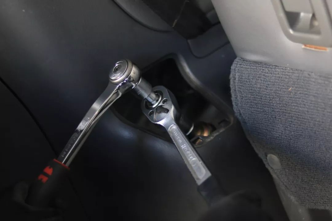 怪兽修车翻新,怪兽修车老车翻新