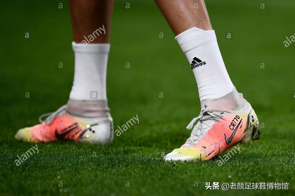 梅西夺大力神杯球鞋价值,梅西美洲杯签名球鞋