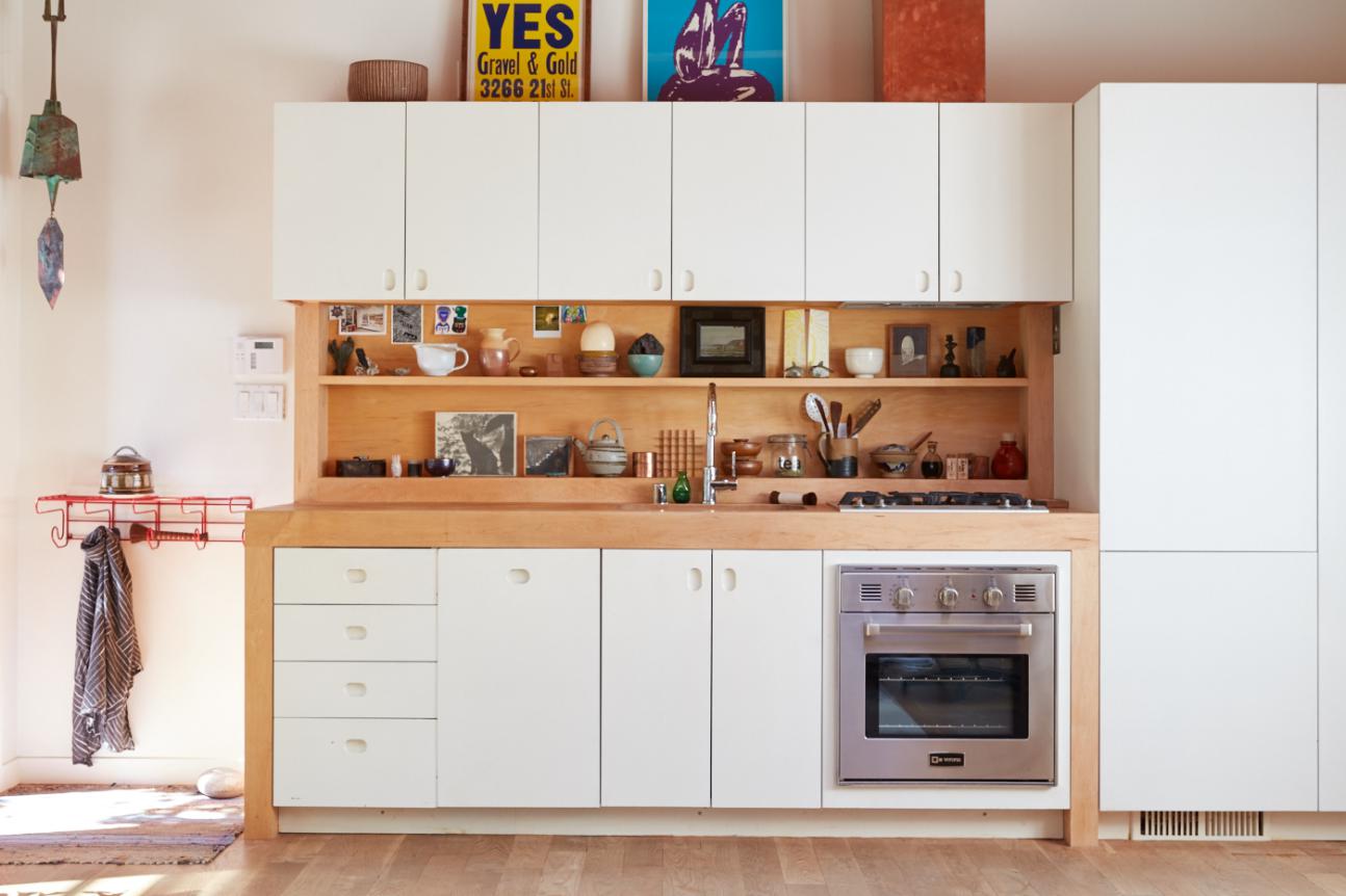 2万买下废弃棚屋，30天翻新成工作室，惬意的场面我承认眼红了