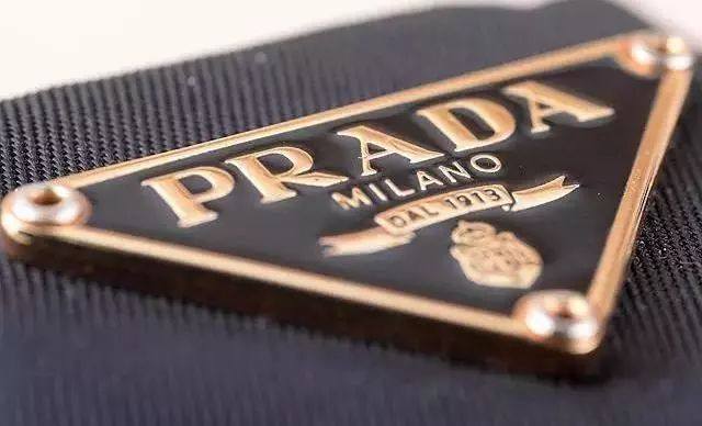 看似低调不奢华仔细一看prada,奢侈品鉴定prada包