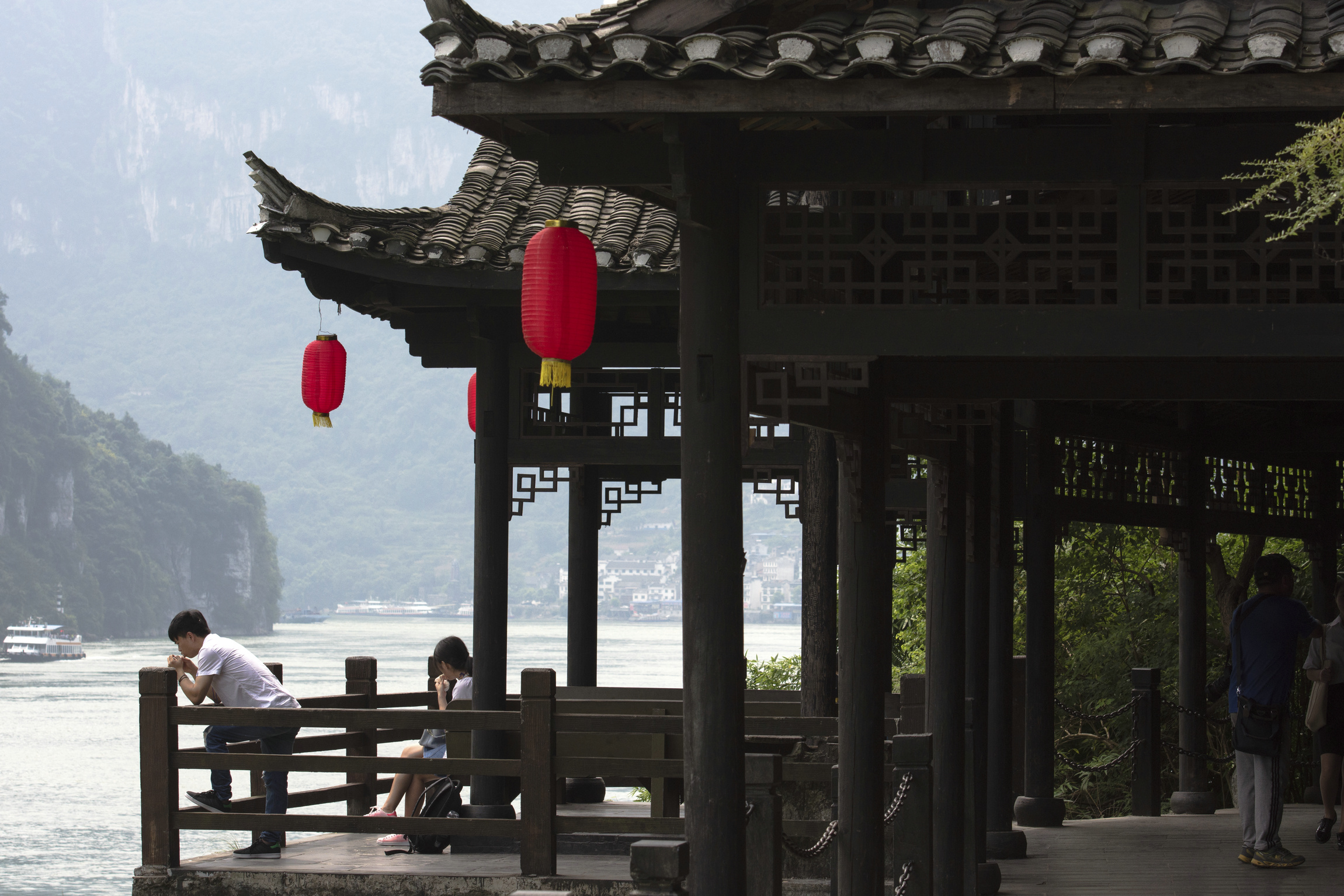 西陵峡风景区和三峡人家哪个好玩,三峡人家和西陵峡哪个景点值得去
