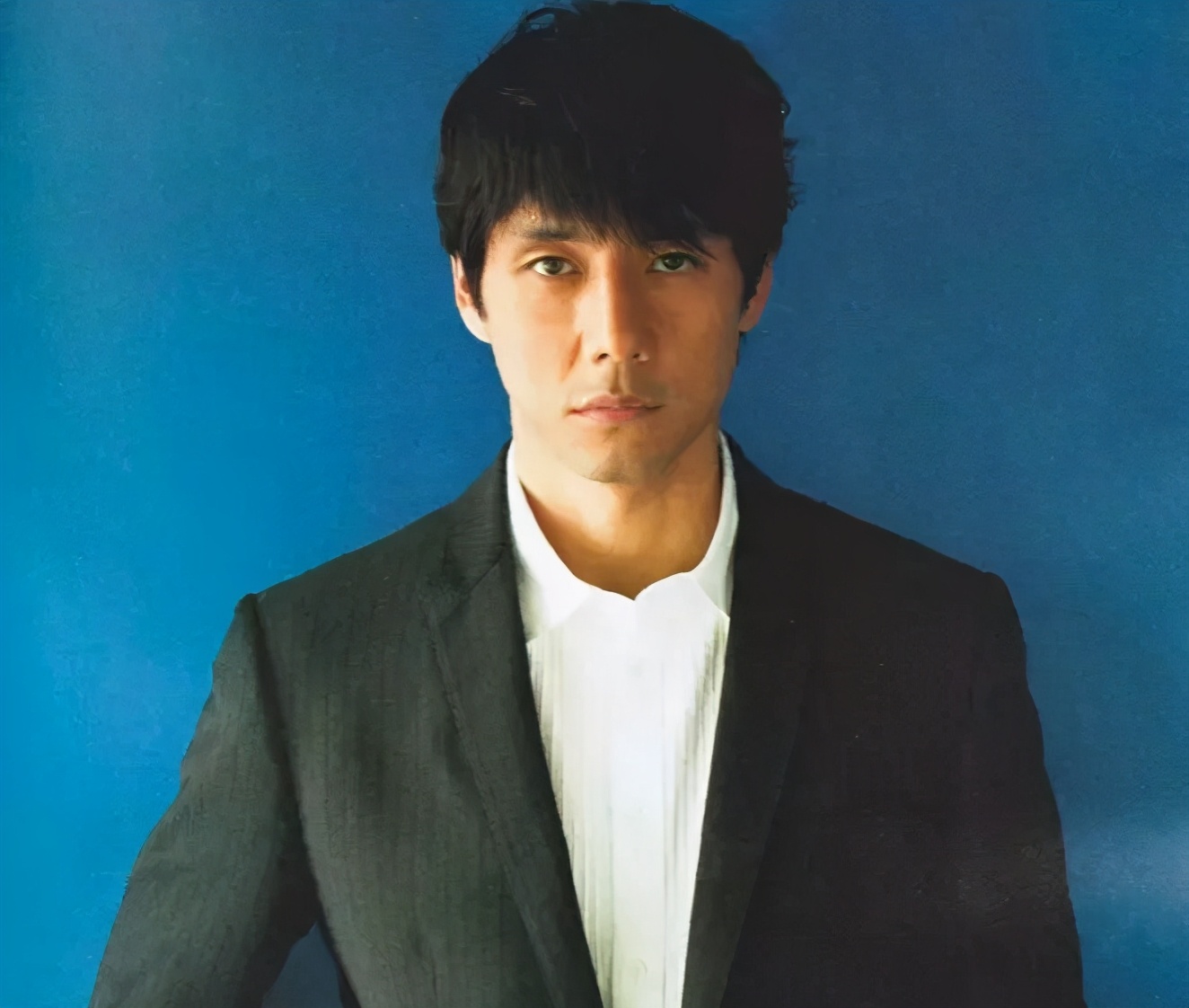 40岁大叔超帅日本,看看日本大叔年轻时的颜值有多绝