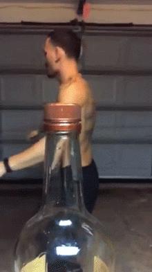 瓶盖挑战康纳,瓶盖挑战潘玮柏