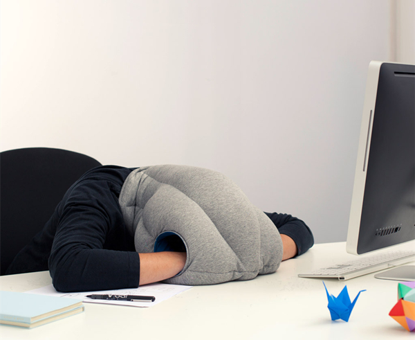 春运必备神器抗寂寞拉面碗,春运神器折叠凳