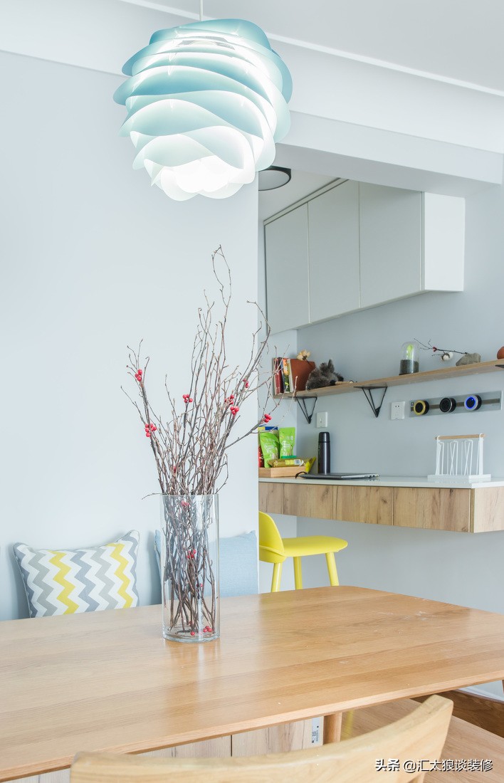 简单装修刷亮色乳胶漆效果案例,不吊顶不装射灯装修效果图