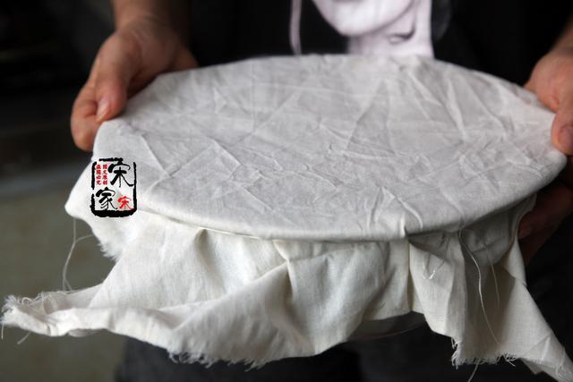 简易版西瓜黄豆酱黄豆不需要泡,做西瓜酱1个豆用几斤西瓜