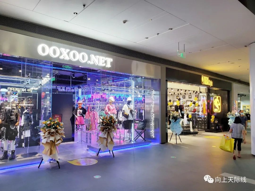 科沃斯长沙荟聚体验中心,长沙荟聚亚马逊自助餐怎么样