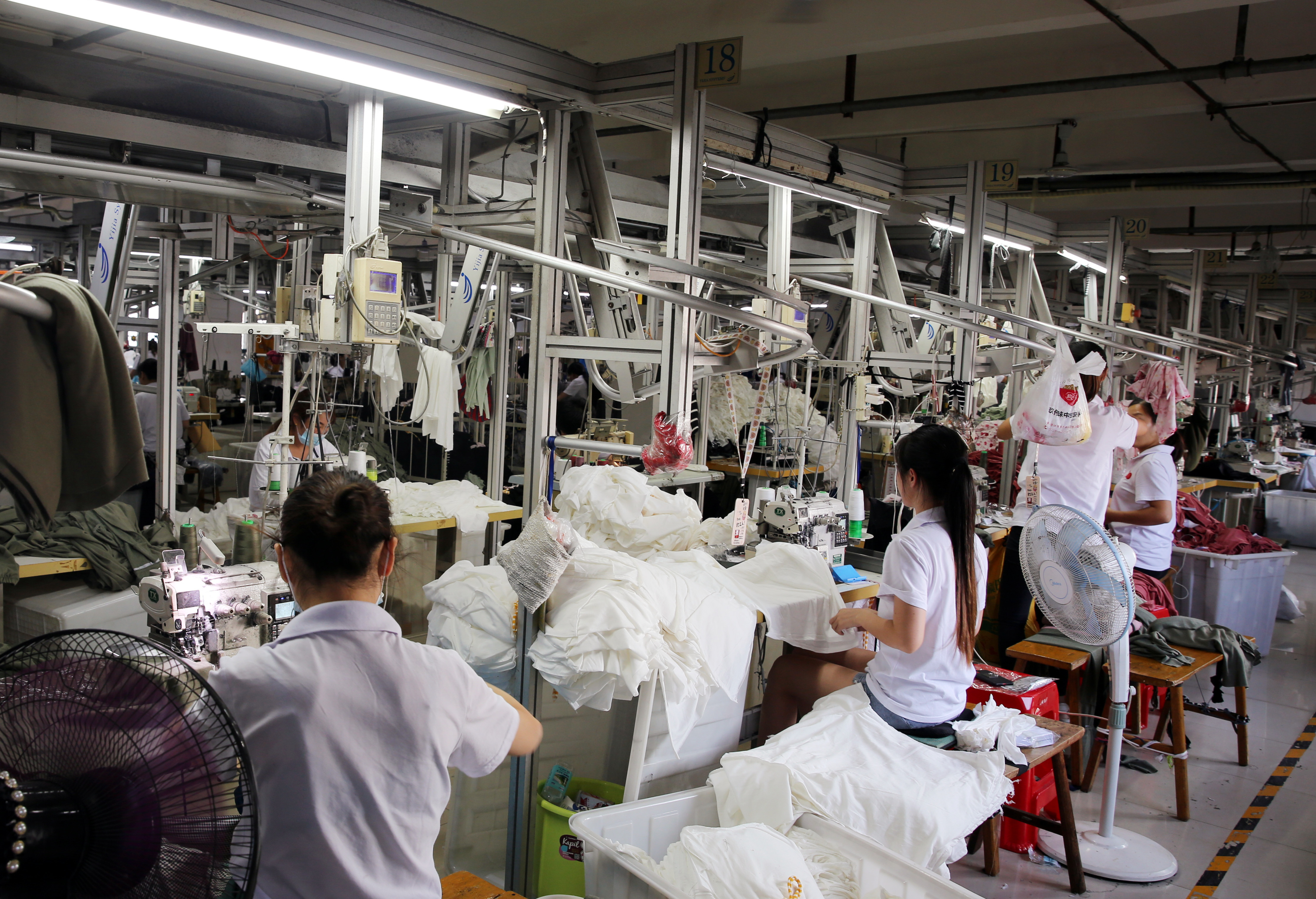 新华瑞制衣掌舵人晏淑萍:用心做好每一件衣服