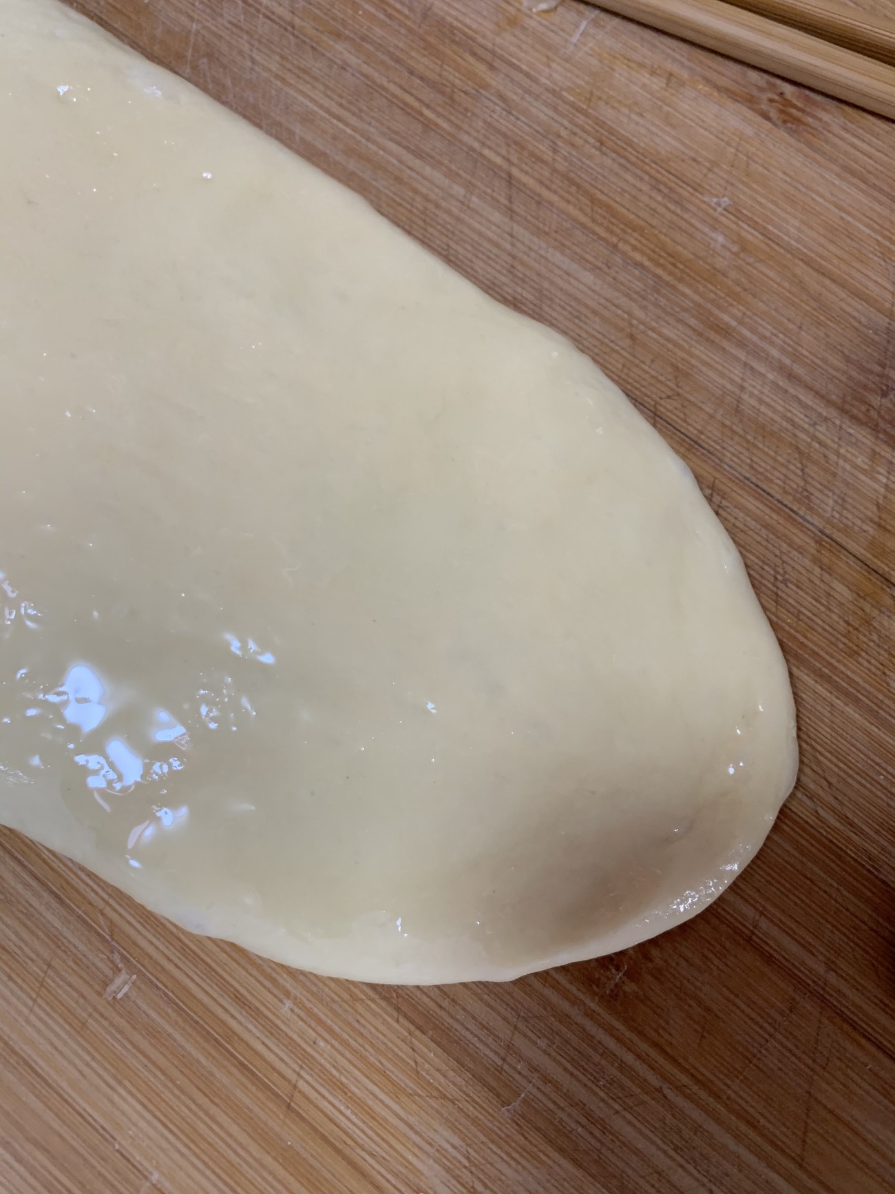 炸油条怎么做到蓬松酥脆又好吃,如何炸油条又脆又蓬松在家做