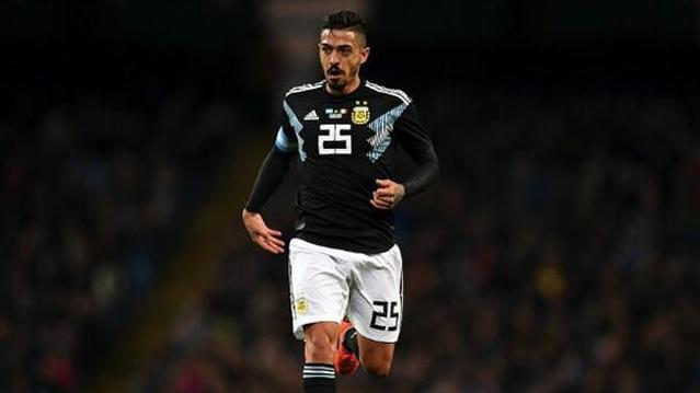 阿根廷重炮手复活,西汉姆10号在恩师手下重塑辉煌?梅西也乐了