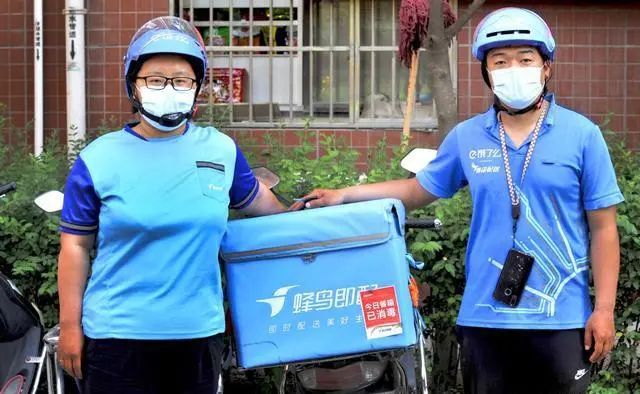 月入7700元外卖员,月入7000的外卖小店