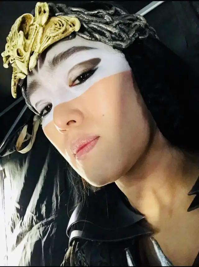 聊聊刘亦菲新作的可取之处：小穆兰真美，美的不可方物