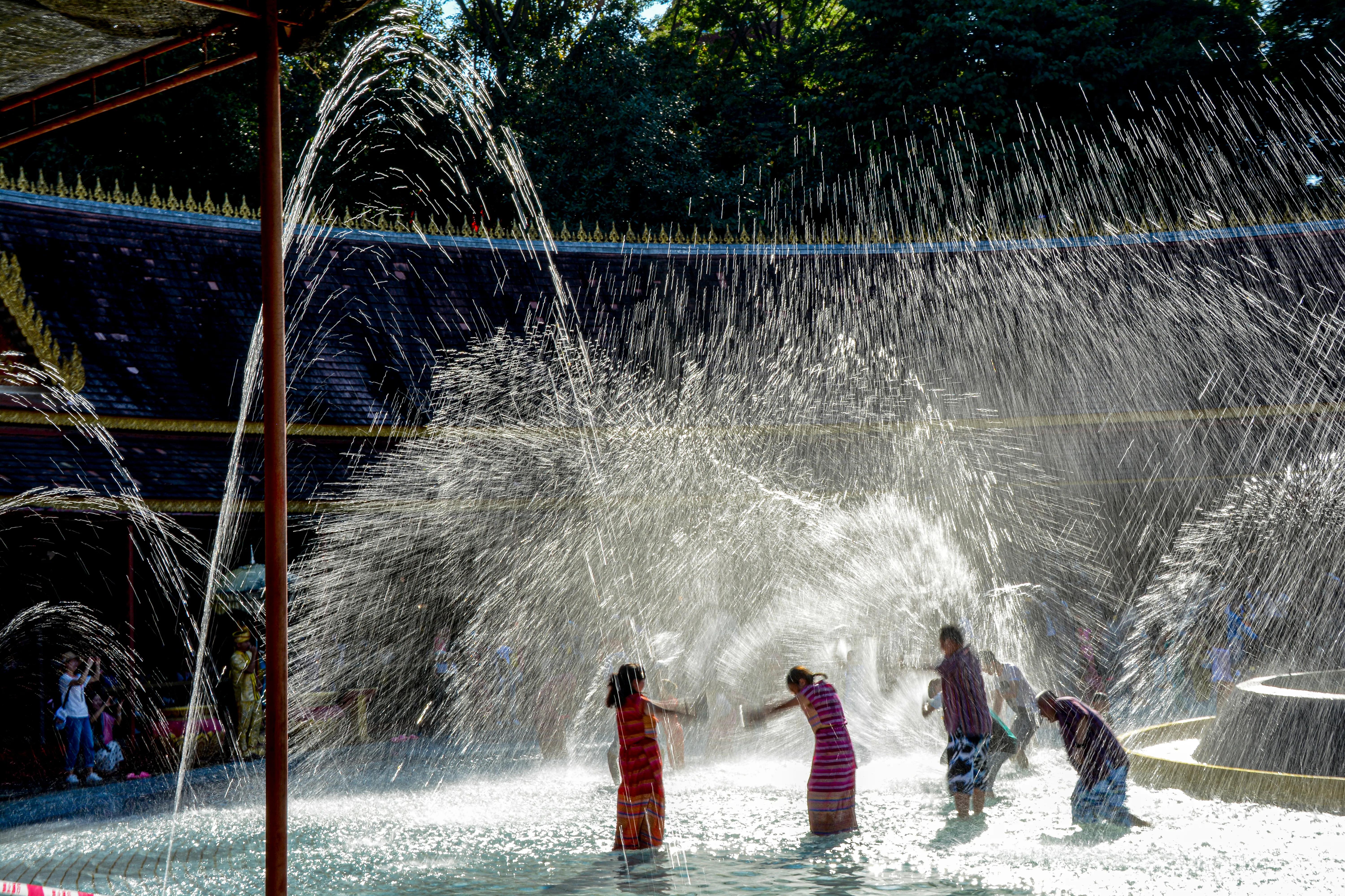 傣族泼水节打鼓完整版,傣族泼水节欢歌