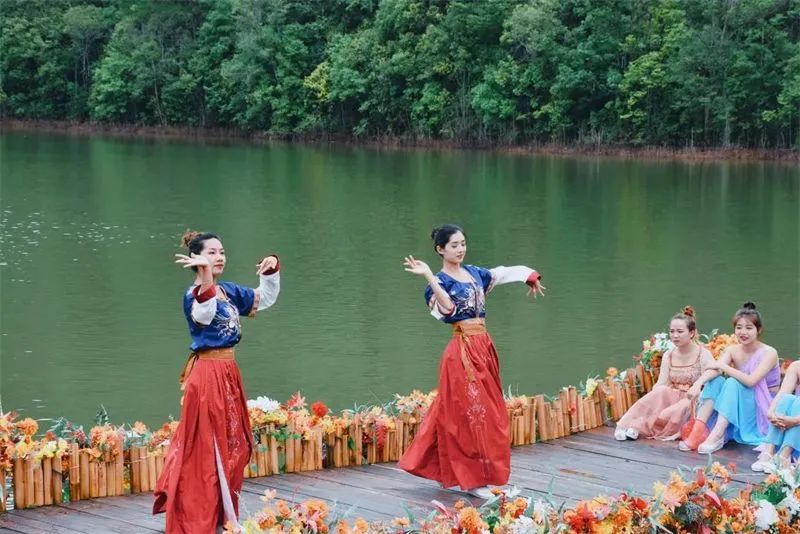 国庆中秋景区免费打折时间,中秋节10余景区40余项活动等你来