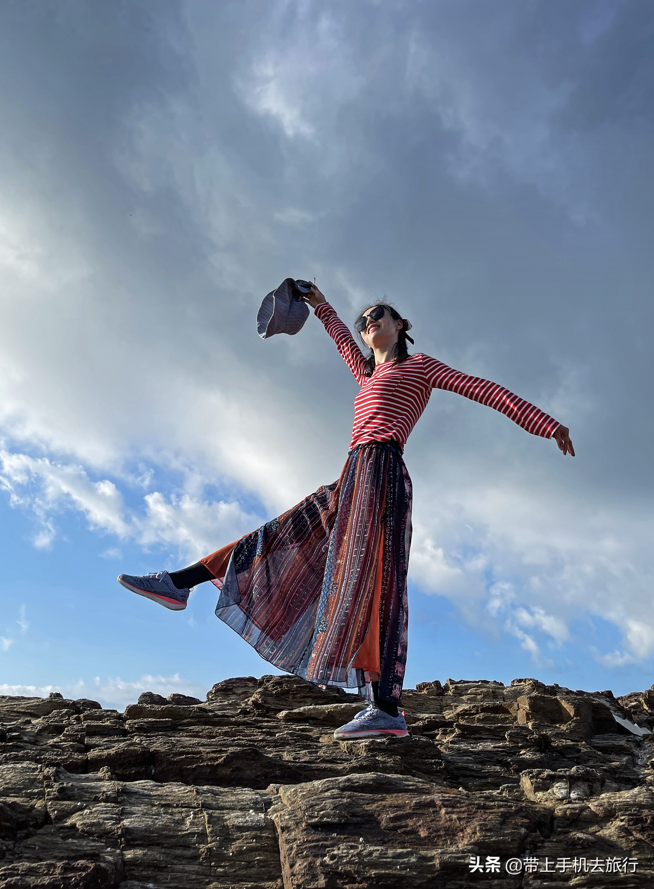 手机超广角垂直向上拍摄技巧,手机拍摄超广角无死角