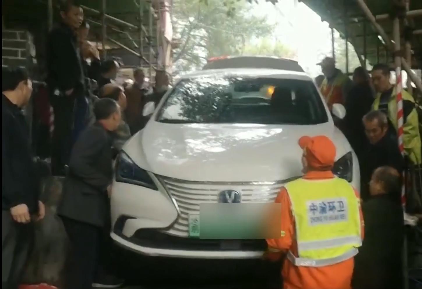 重庆打网约车碰到司机绕路,重庆网约车走错路