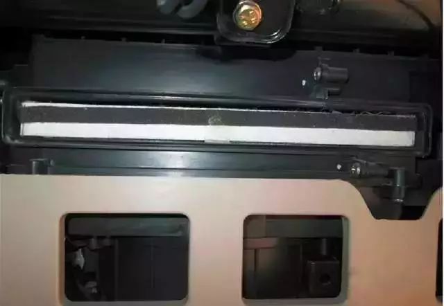 众泰z700空调滤芯位置怎么拆视频,比亚迪宋plus空调滤芯在哪个位置