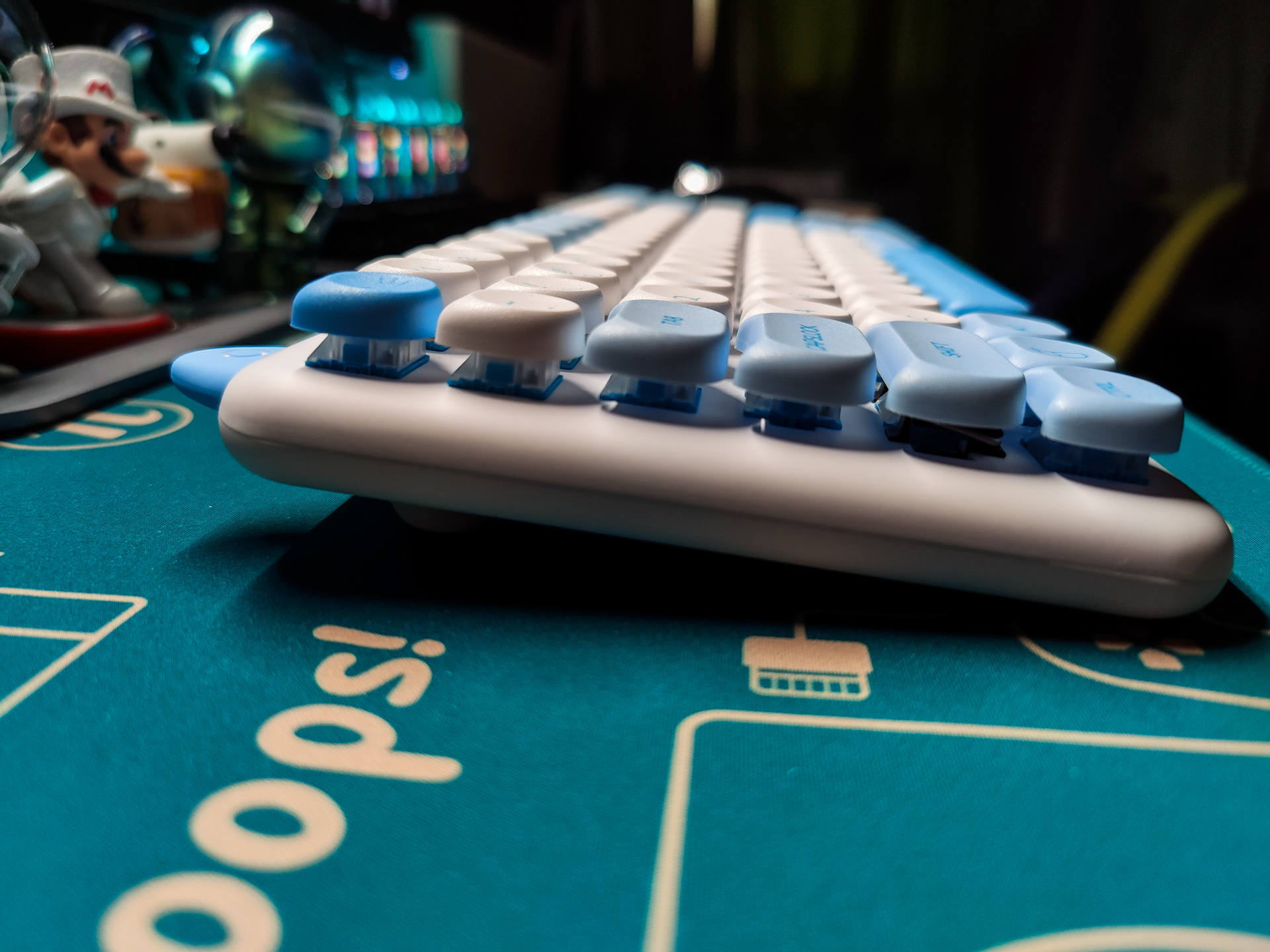 给领导迟到的礼物——IQUNIXM80萌萌波斯简单晒