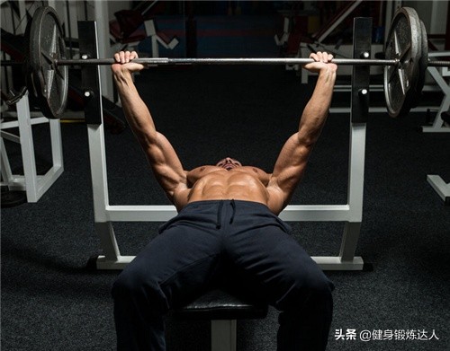 怎样练胸有感觉,怎么练胸看起来不那么厚