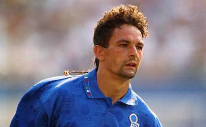 马拉多纳足球生涯,世界十大足球明星马拉多纳