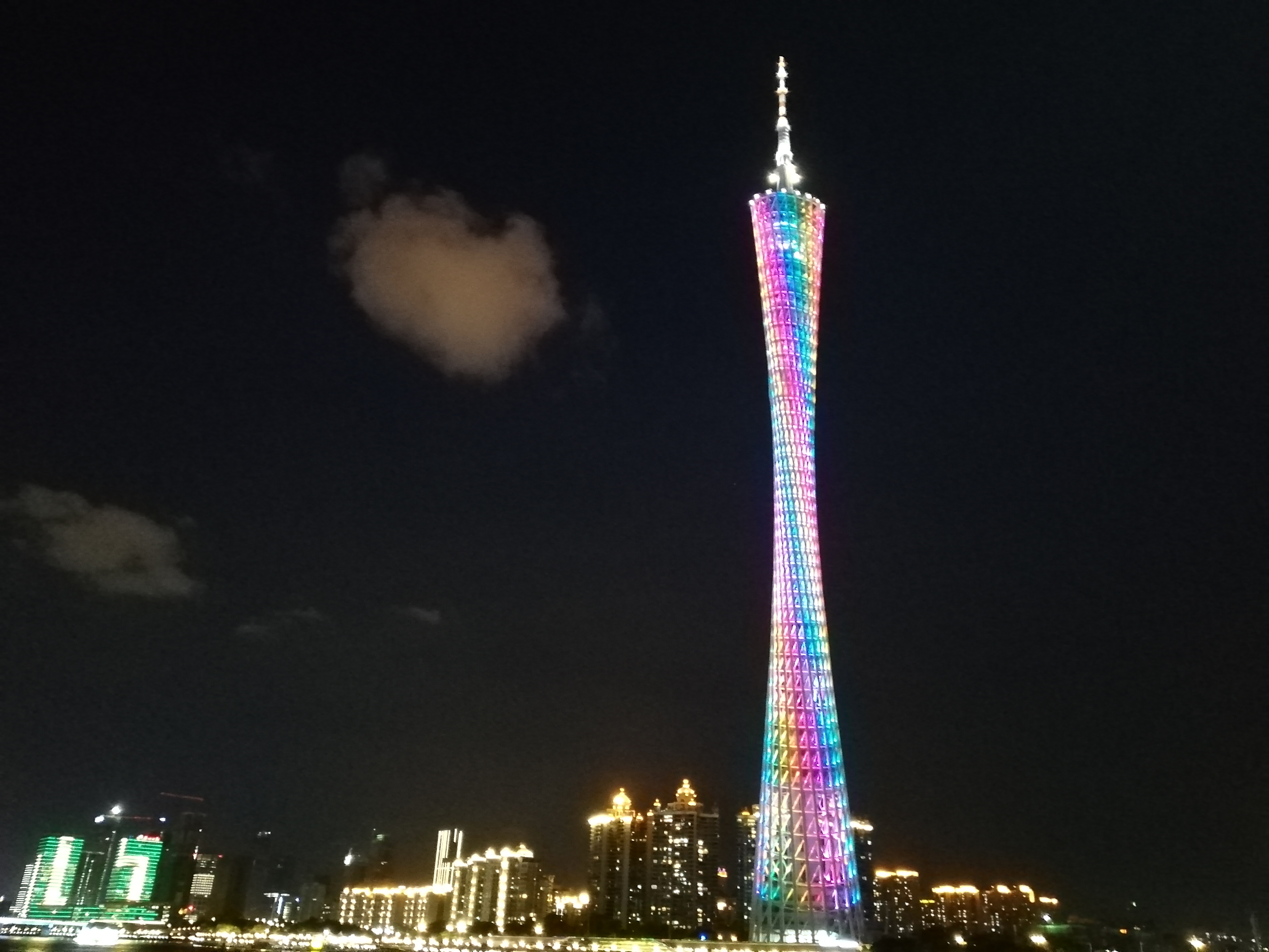 广州最贵的10个酒店,看广州塔视角最好的酒店