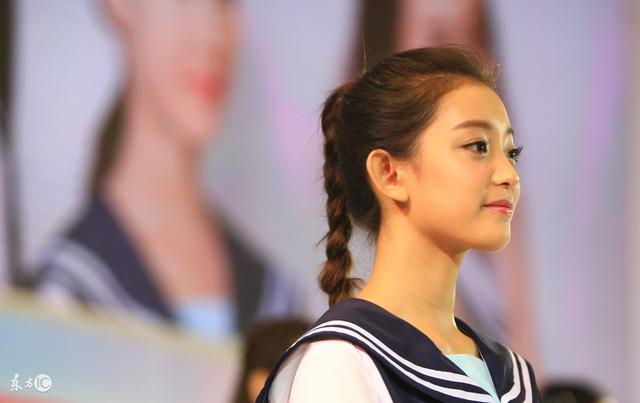 小说：她让医生检查身体，询问医生病情，医生却说不知道是什么病