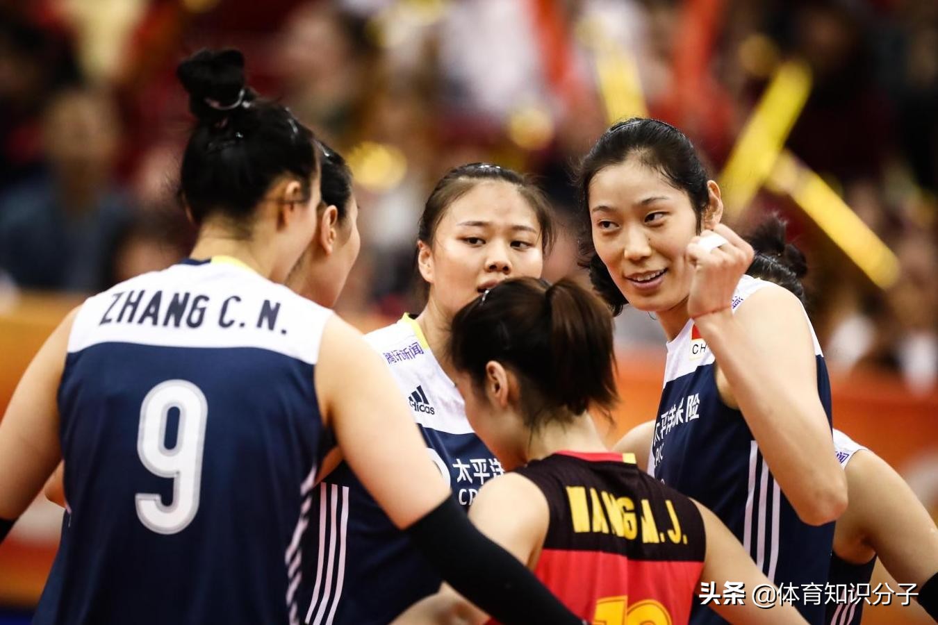 女排最强对手又有大动作！这样的操作挺少见，中国女排要小心应对
