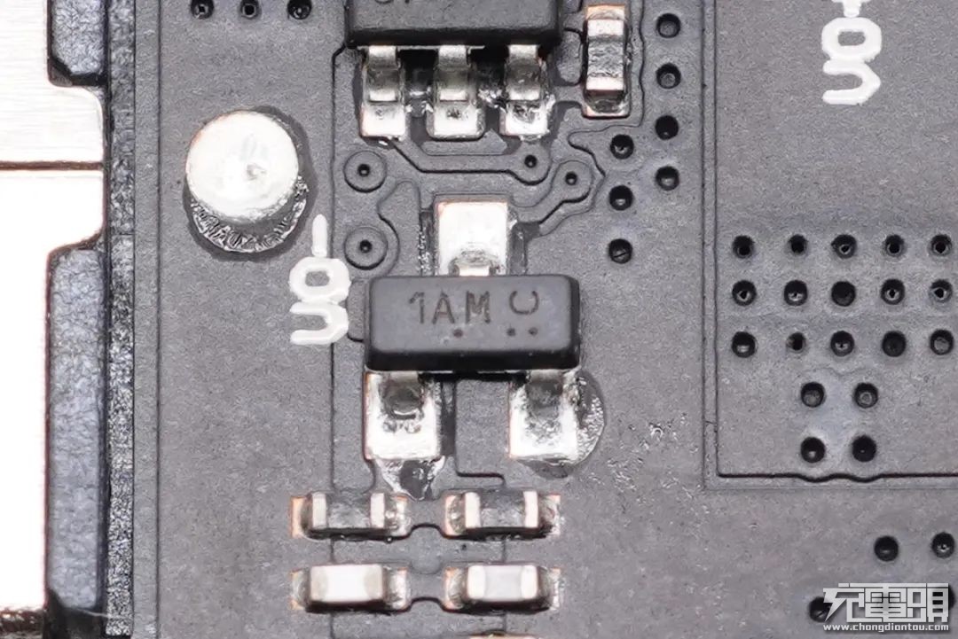 三星note10无线充电拆解,三星25w移动电源