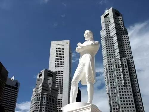 深八莱佛士究竟是谁？