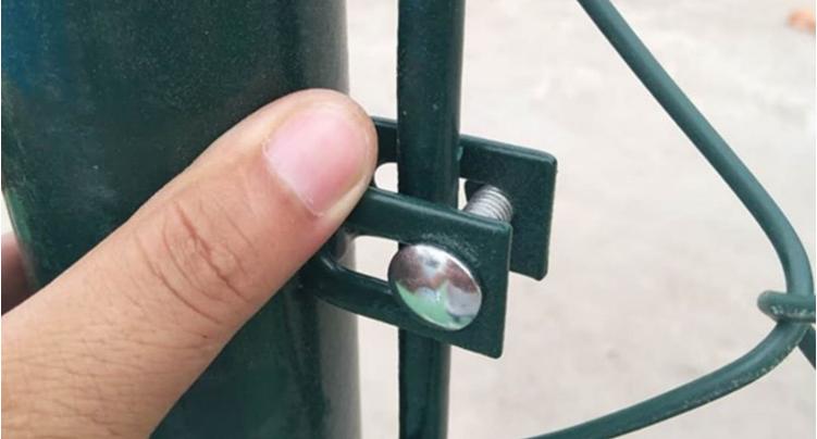 篮球场安装护栏留多大门,篮球场围网安装施工做法