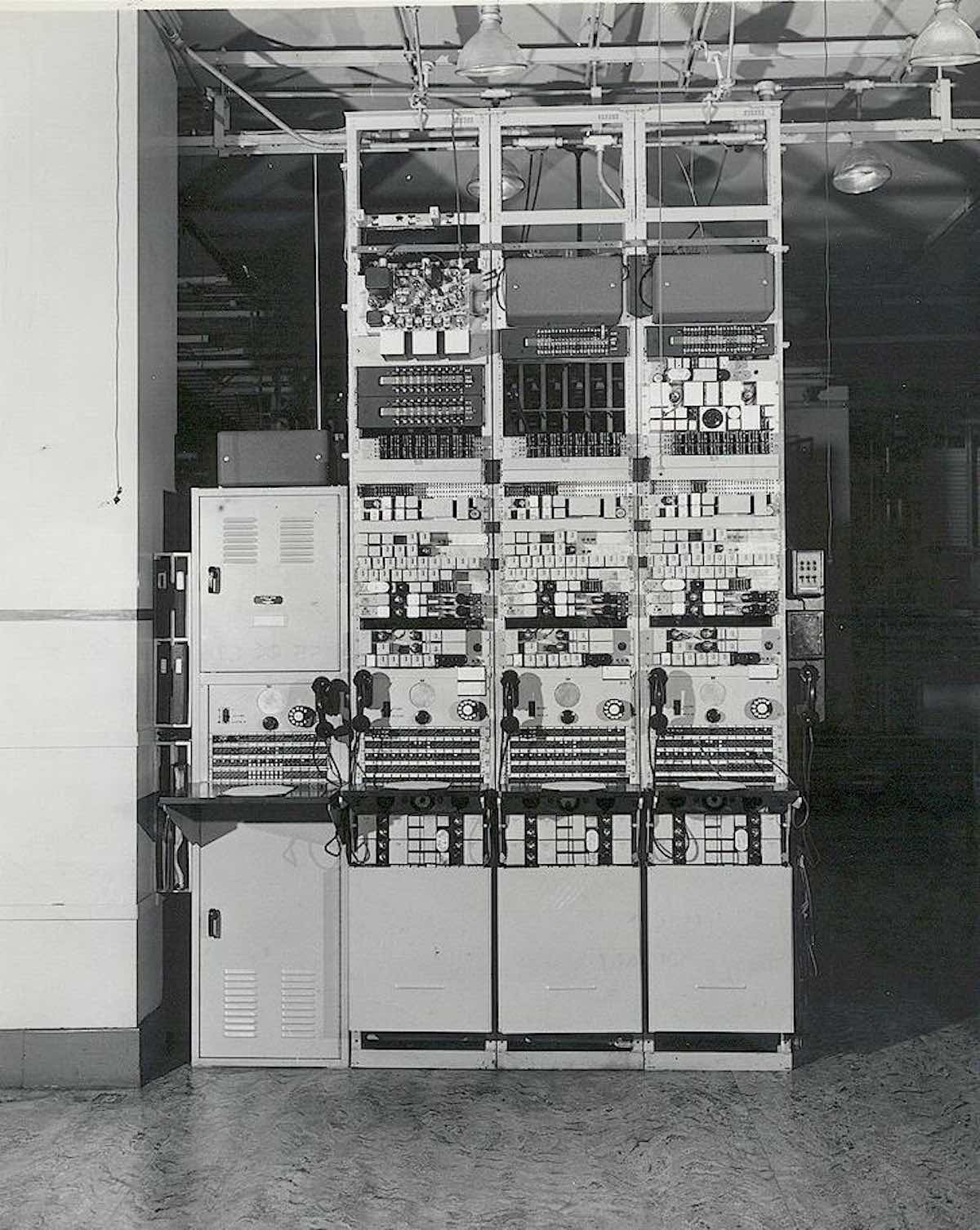 手机上网原理,手机打电话同时上网原理