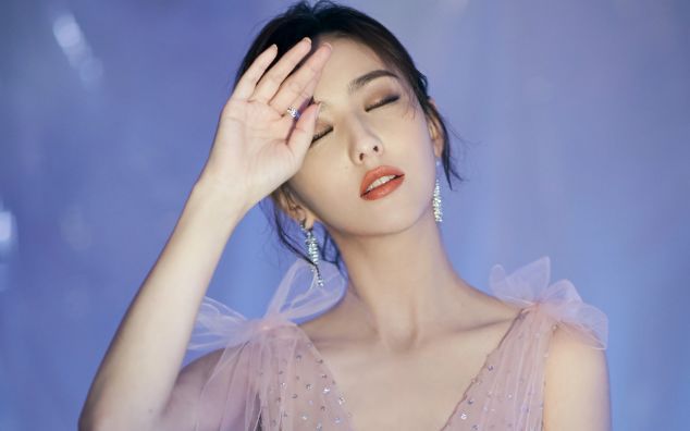 佟丽娅的行程不合适就像影视剧有了“介质问题”