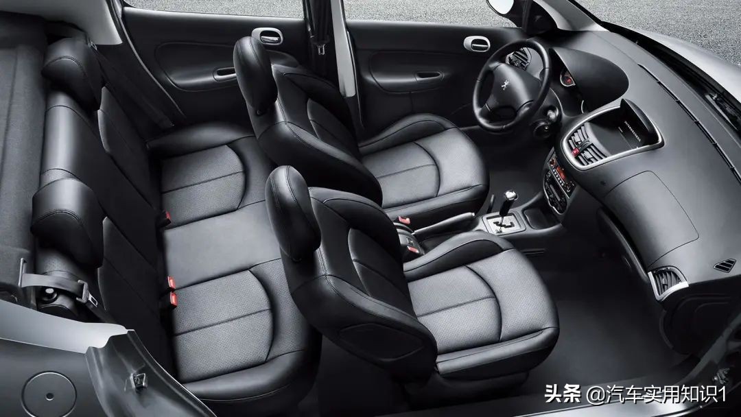 皮织物混搭座椅要不要加真皮座椅,织物座椅有没有必要包真皮座椅