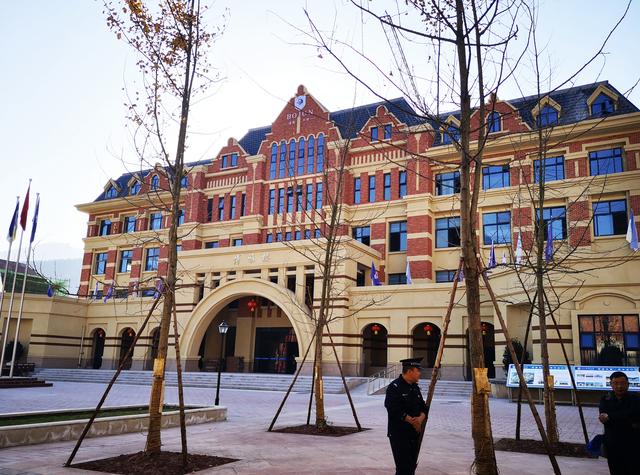 旺苍博骏公学/光翼建筑