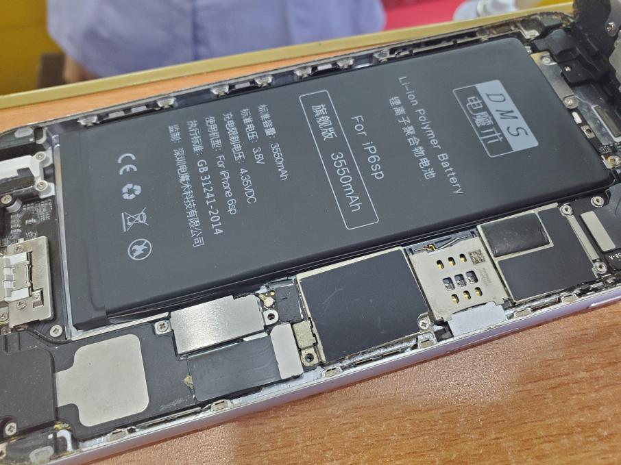 拯救您的iPhone续航，电魔术电池亲测值得入手