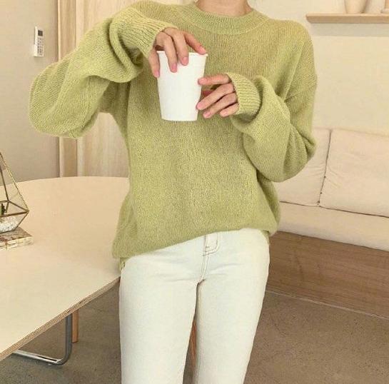 秋冬什么颜色穿得更显温柔,秋冬比较显高级的颜色搭配